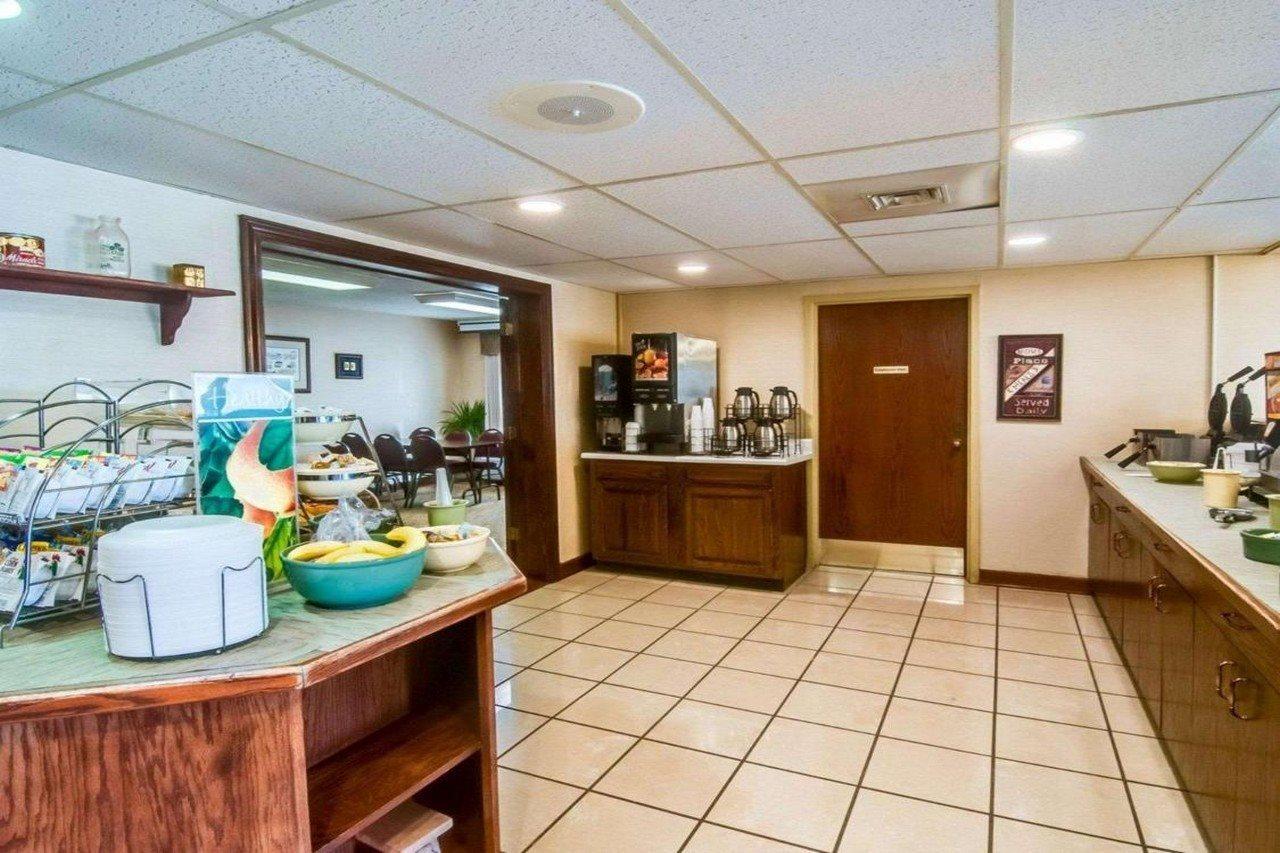 Quality Inn Christiansburg - Blacksburg Buitenkant foto