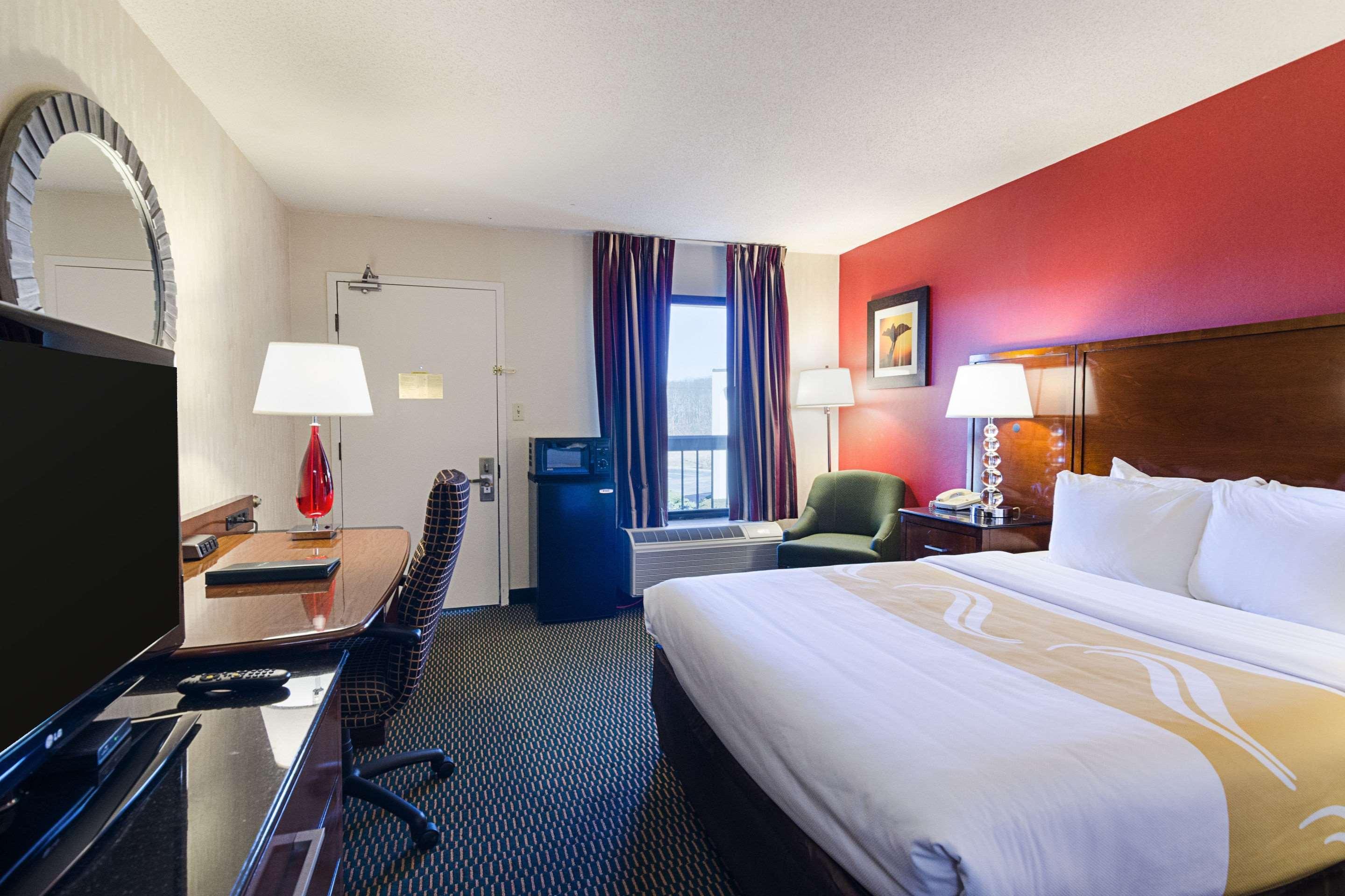 Quality Inn Christiansburg - Blacksburg Buitenkant foto