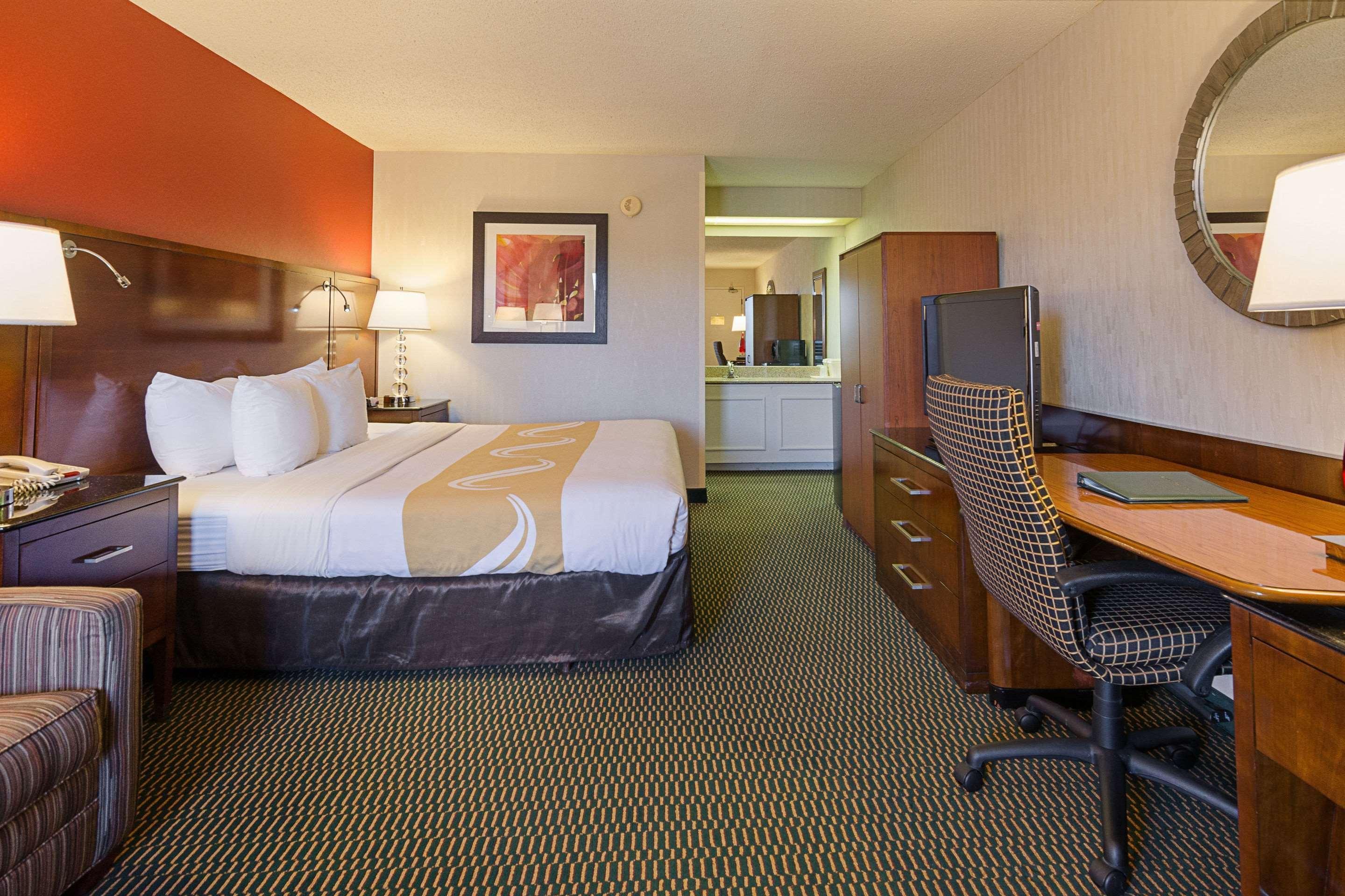 Quality Inn Christiansburg - Blacksburg Buitenkant foto