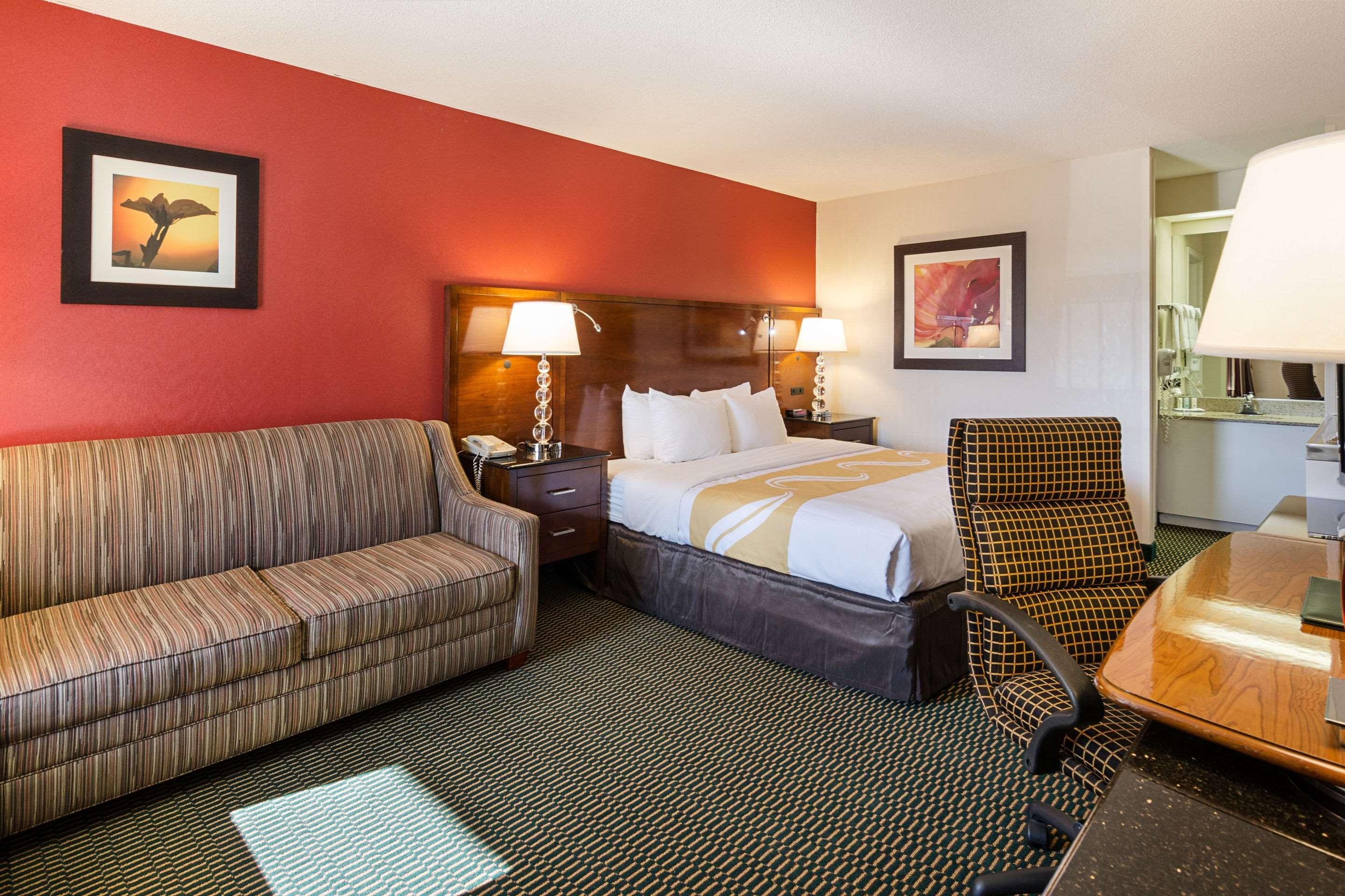 Quality Inn Christiansburg - Blacksburg Buitenkant foto