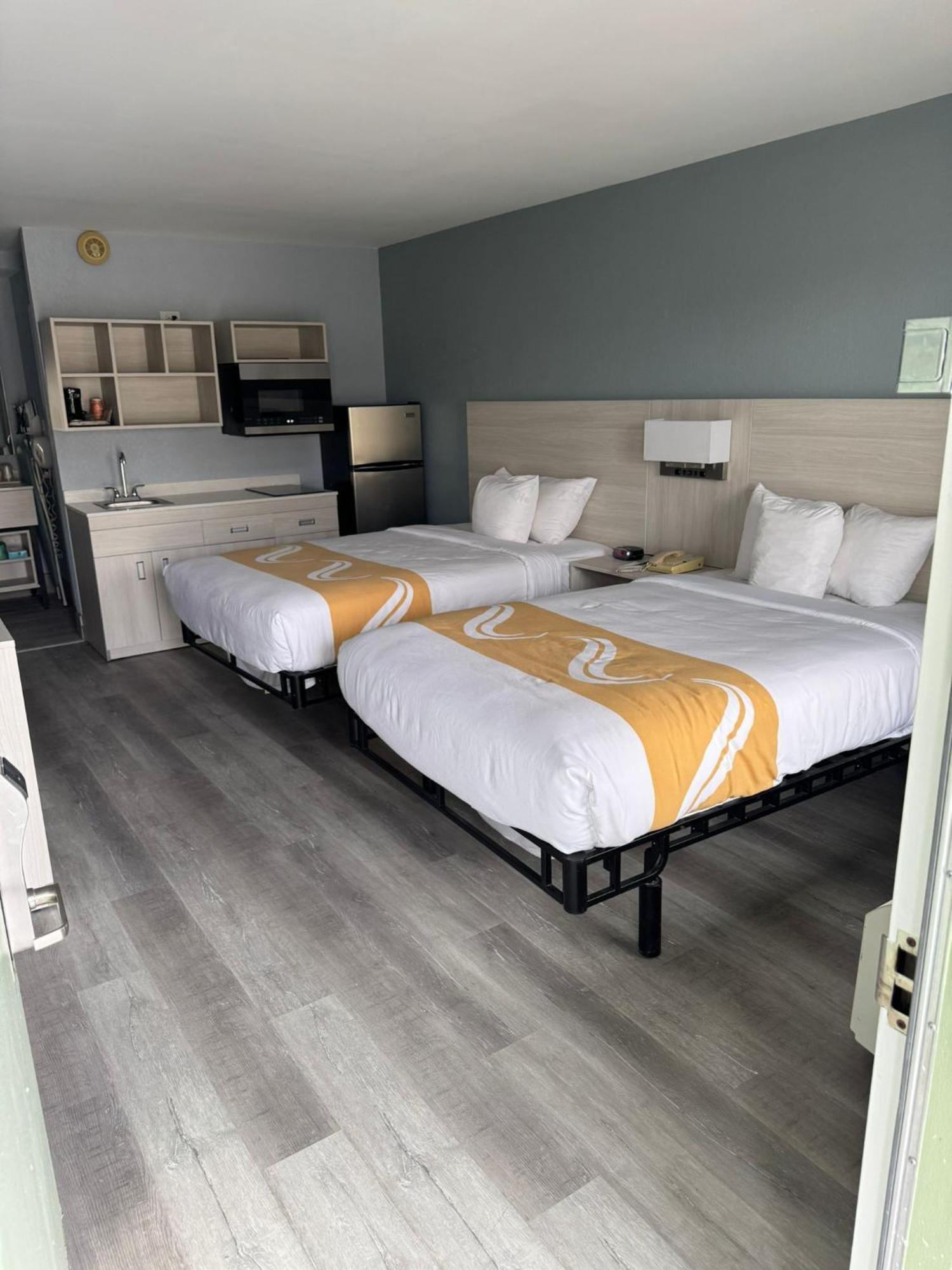 Quality Inn Christiansburg - Blacksburg Buitenkant foto