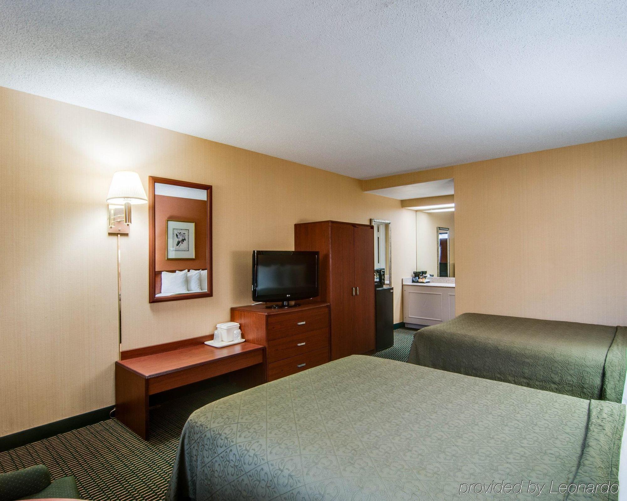 Quality Inn Christiansburg - Blacksburg Buitenkant foto