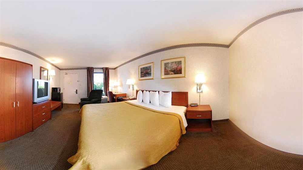 Quality Inn Christiansburg - Blacksburg Buitenkant foto